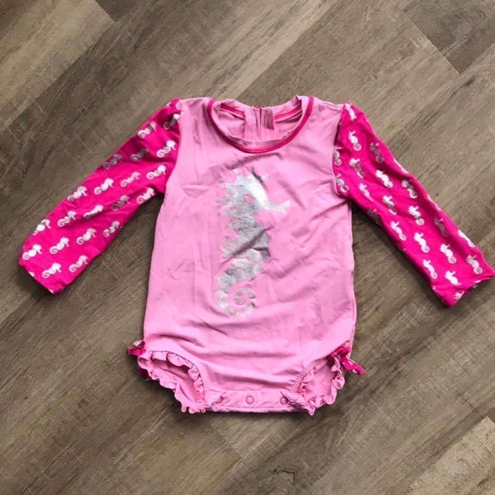 Hatley rashguard bathing suit size 6-9m pink & silver seahorse